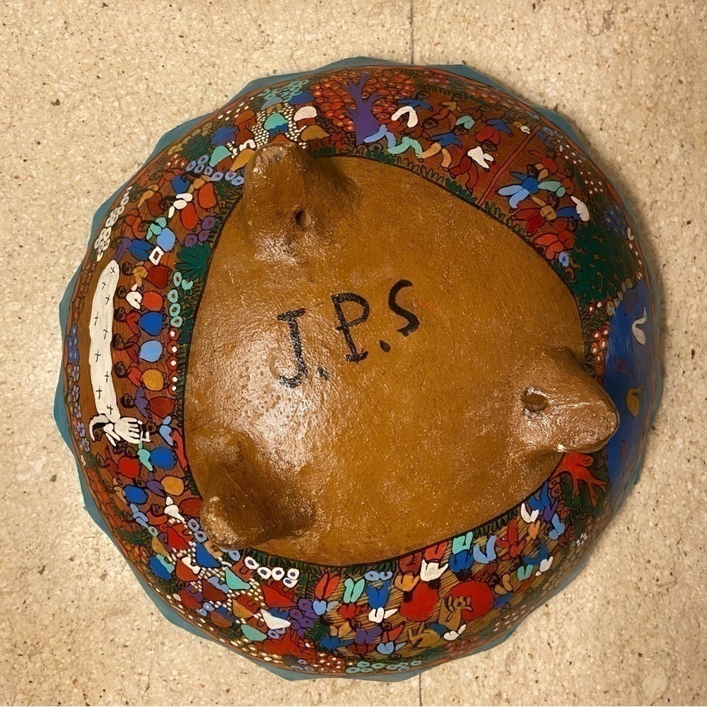 Mexican folk art decorative dish in vibrant colours and signed by artist JPS - Picture 10 of 13